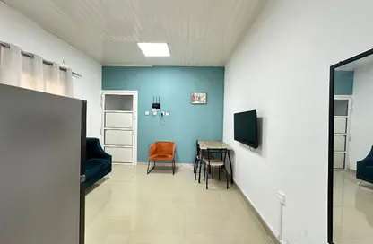 Apartment - 1 Bedroom - 1 Bathroom for rent in Onaiza Street - Diplomatic Area - Doha