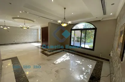 مجمع سكني - 4 غرف نوم - 5 حمامات للايجار في شارع الوعب - الوعب - الدوحة