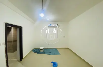 Apartment - Studio - 1 Bathroom for rent in Abu Hamour - Doha