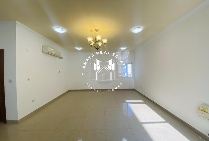 934031 - Property Image 2