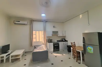 Apartment - Studio - 1 Bathroom for rent in West Bay Lagoon - Doha