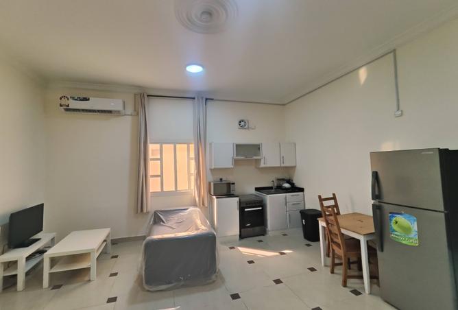 956582 - Property Main Image