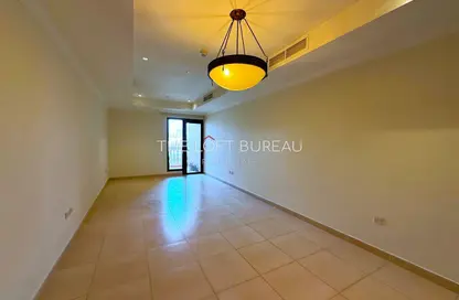 Apartment - 1 Bedroom - 2 Bathrooms for rent in Tower 5 - Porto Arabia - The Pearl Island - Doha