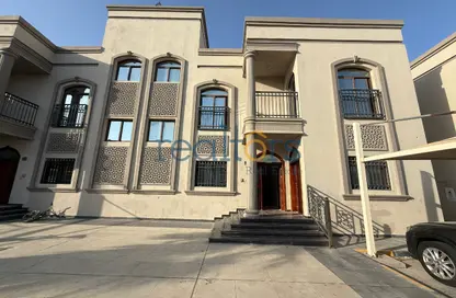 مجمع سكني - 5 غرف نوم - 4 حمامات للايجار في المعمورة 18 - المعمورة - الدوحة