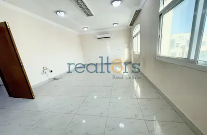 Apartment - 2 Bedrooms - 2 Bathrooms for rent in OPT-TCHR - Al Gharrafa - Al Gharrafa - Doha