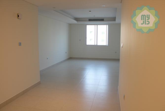 887554 - Property Image 2