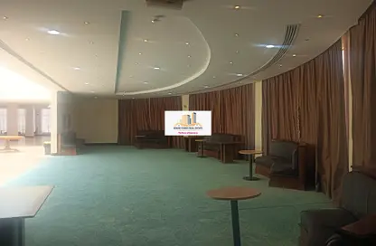 مجمع سكني - 5 غرف نوم - 4 حمامات للايجار في شارع الوعب - الوعب - الدوحة