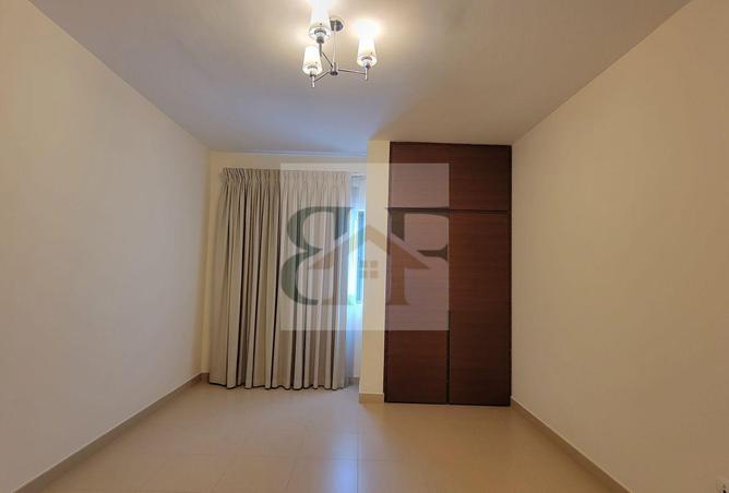 997758 - Property Image 3