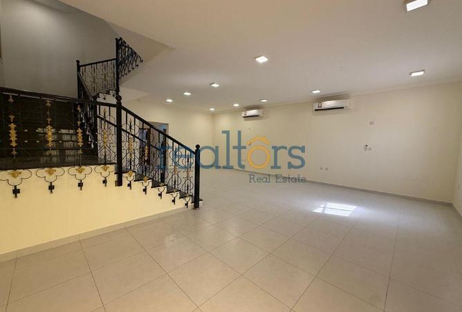 944487 - Property Image 3