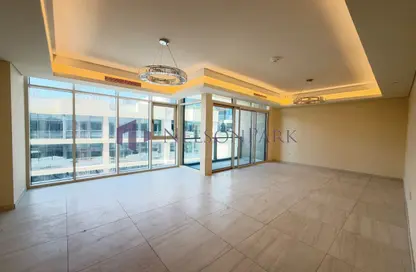 Apartment - 2 Bedrooms - 3 Bathrooms for rent in Gewan Island - The Pearl Island - Doha