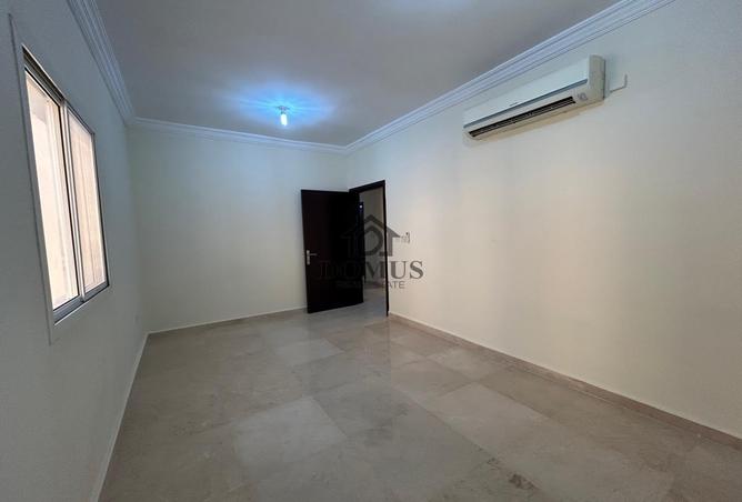 937986 - Property Image 3