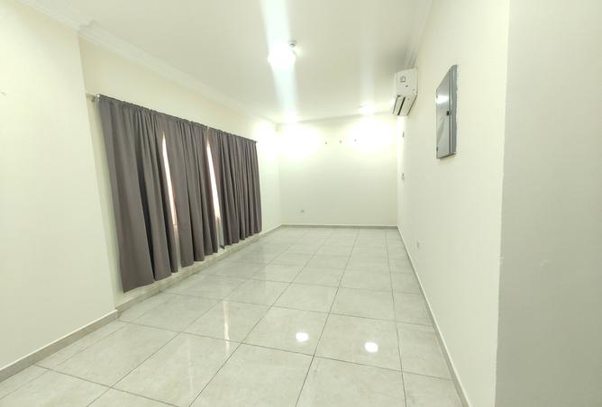 935145 - Property Image 2