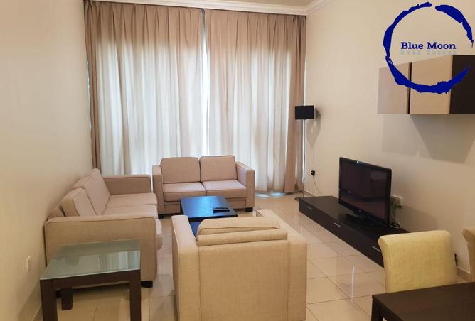 982180 - Property Image 2