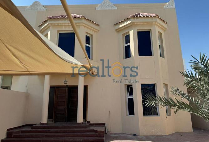 955056 - Property Image 2