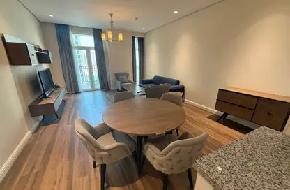 Apartment - 1 Bedroom - 2 Bathrooms for rent in Floresta Gardens - Floresta Gardens - The Pearl Island - Doha