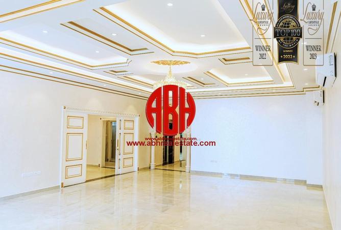 Villa - 7 Bedrooms - 7+ Bathrooms for rent in Al Nuaija Street - Al Nuaija - Doha