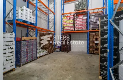 Warehouse - Studio - 1 Bathroom for sale in East Industrial Street - Birkat Al Awamer - Al Wakra