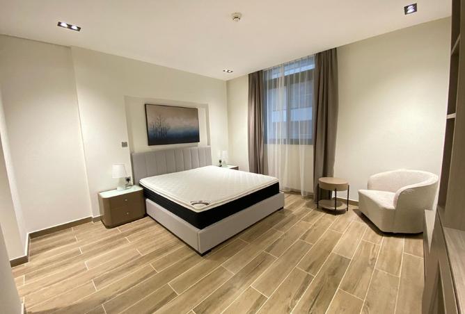 992214 - Property Image 3