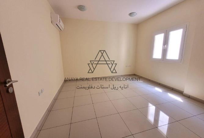 934220 - Property Image 2