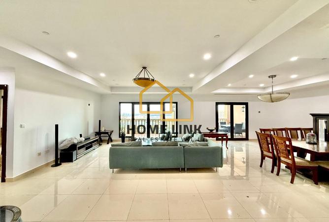956443 - Property Image 3