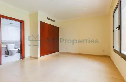 Apartment - 3 Bedrooms - 5 Bathrooms for sale in West Porto Drive - Porto Arabia - The Pearl Island - Doha