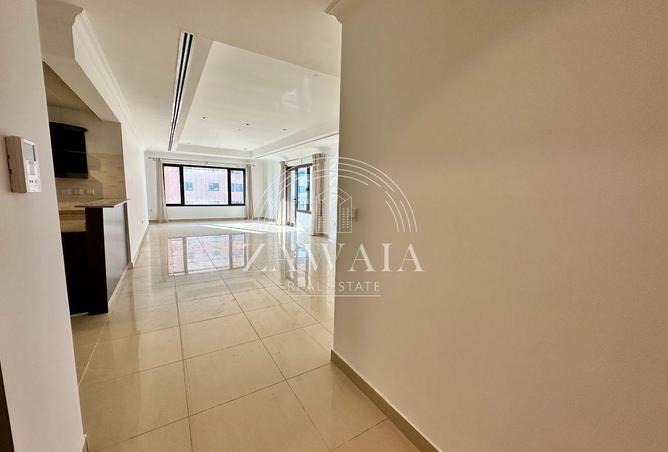 943849 - Property Image 2