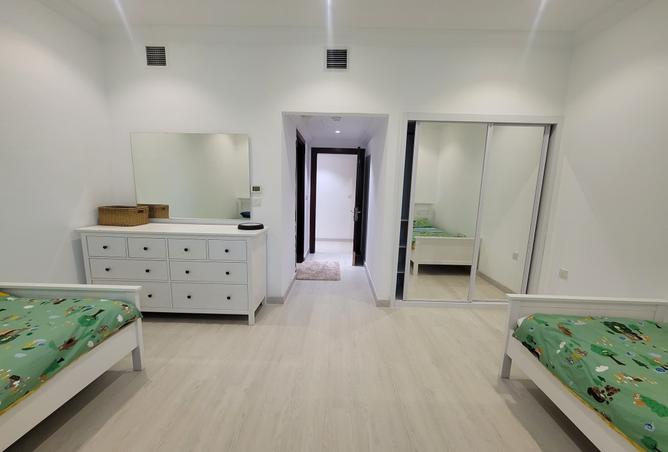 932682 - Property Image 3