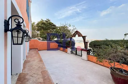 Duplex - 2 Bedrooms - 4 Bathrooms for rent in Carnaval - Qanat Quartier - The Pearl Island - Doha