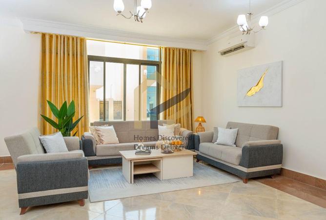 908395 - Property Image 2