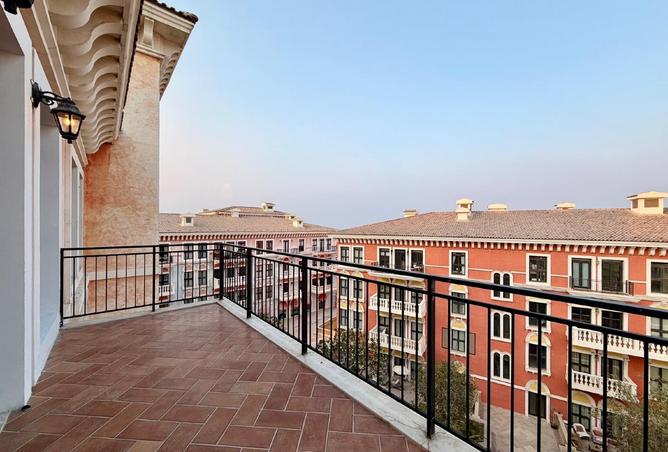 974884 - Property Image 3