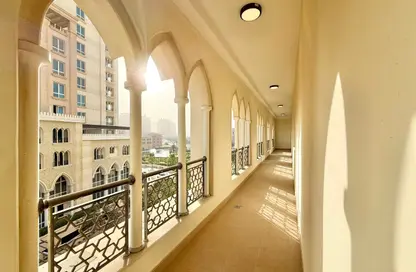 Apartment - 3 Bedrooms - 5 Bathrooms for rent in Viva West - Viva Bahriyah - The Pearl Island - Doha