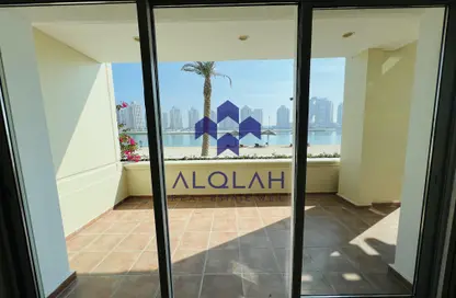 Townhouse - 1 Bedroom - 2 Bathrooms for rent in Viva West - Viva Bahriyah - The Pearl Island - Doha
