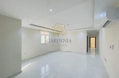 شقة - 2 غرف نوم - 3 حمامات للايجار في فريج عبد العزيز - فريج عبد العزيز - الدوحة