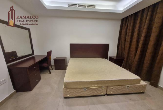 932838 - Property Image 3
