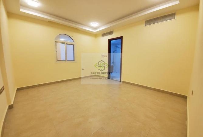 979834 - Property Image 3