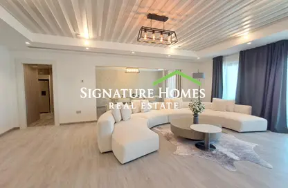 Apartment - 2 Bedrooms - 3 Bathrooms for rent in Porto Arabia Townhouses - Porto Arabia - The Pearl Island - Doha
