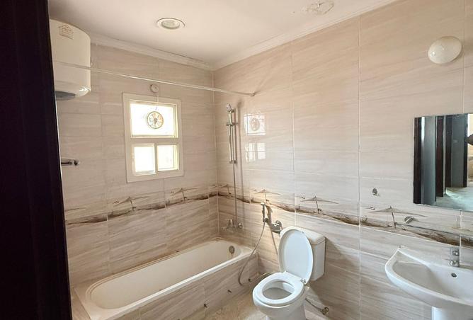 988825 - Property Image 3