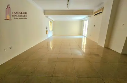 Apartment - 3 Bedrooms - 2 Bathrooms for rent in Al Sadd Road - Al Sadd - Doha