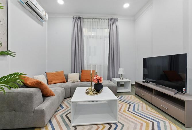 962743 - Property Image 2