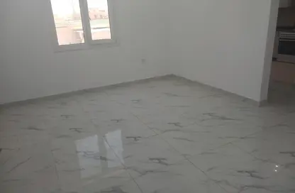 Apartment - 2 Bedrooms - 3 Bathrooms for rent in Al Khazin Street - Madinat Khalifa South - Madinat Khalifa - Doha
