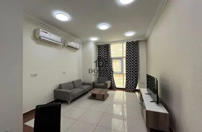 Apartment - 2 Bedrooms - 2 Bathrooms for rent in Thabit Bin Zaid Street - Al Mansoura - Doha