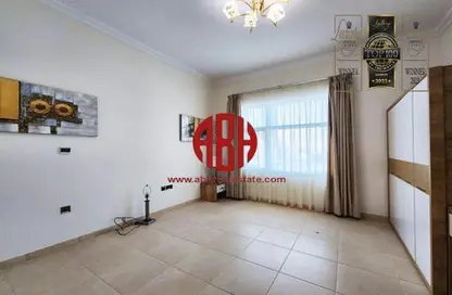 Apartment - 2 Bedrooms - 2 Bathrooms for rent in Burj Al Marina - Marina District - Lusail