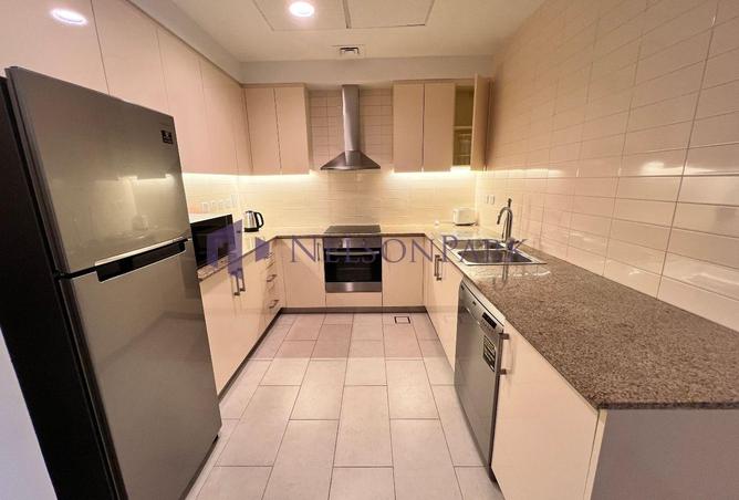 988143 - Property Image 2