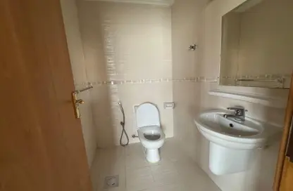 Apartment - 1 Bedroom - 2 Bathrooms for rent in Musheireb - Musheireb - Doha