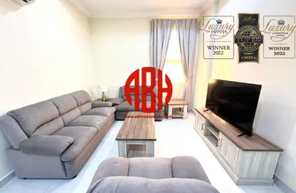 Apartment - 2 Bedrooms - 2 Bathrooms for rent in Al Doha Plaza - Al Sadd - Al Sadd - Doha