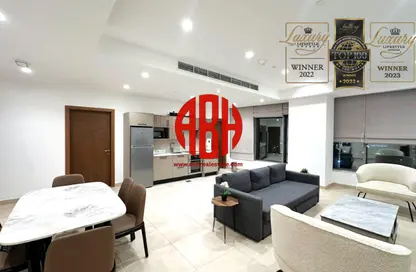 Apartment - 2 Bedrooms - 3 Bathrooms for rent in Corniche Road - Corniche Road - Doha