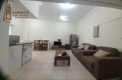 Apartment - 1 Bedroom - 1 Bathroom for rent in Salata - Doha