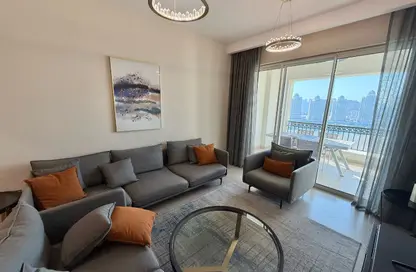 Apartment - 1 Bedroom - 2 Bathrooms for rent in Viva East - Viva Bahriyah - The Pearl Island - Doha