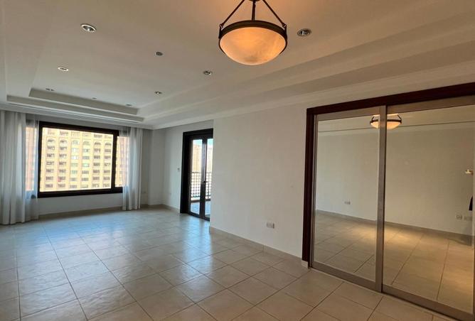 975044 - Property Image 2