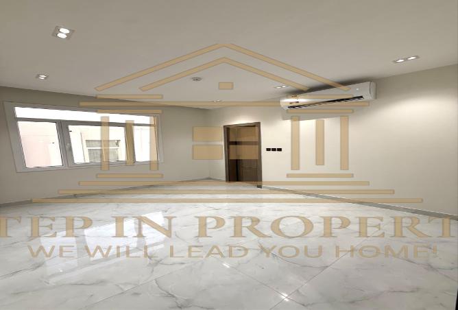 996811 - Property Image 2